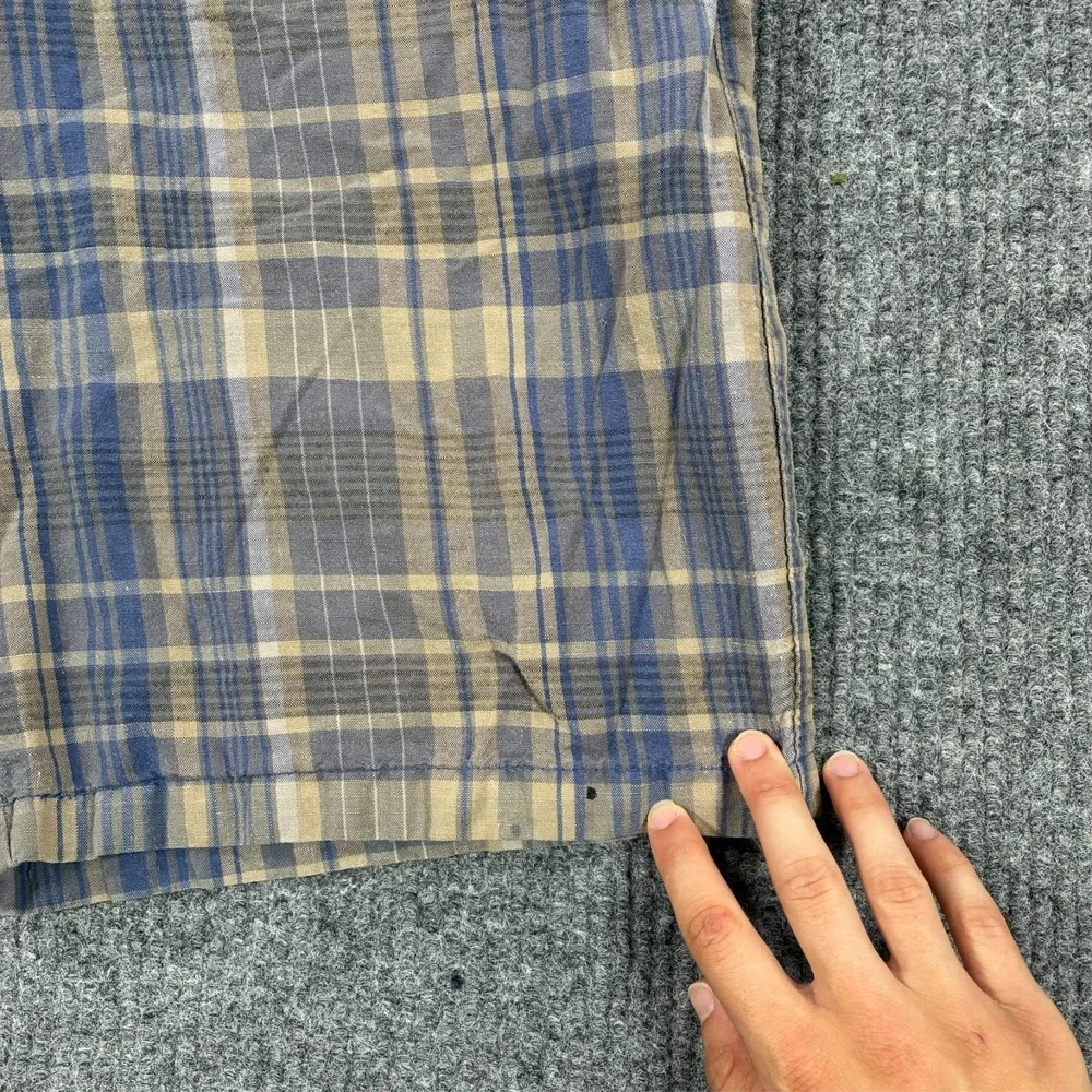 Banana Republic Mens Shorts Size 35 Blue Plaid Flat Front Casual Linen Blend
